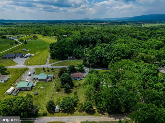 3 MIDDLE ACRES, Newville, PA 17241