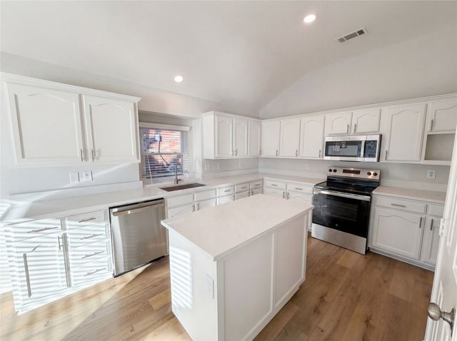 4220 Boulder Park Drive, Euless, TX 76040