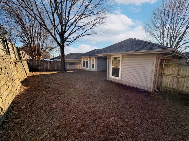 4220 Boulder Park Drive, Euless, TX 76040