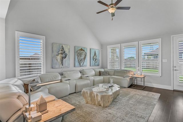 1009 Tackett Court, Webster, TX 77598