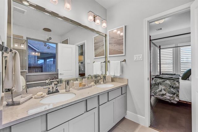 1009 Tackett Court, Webster, TX 77598