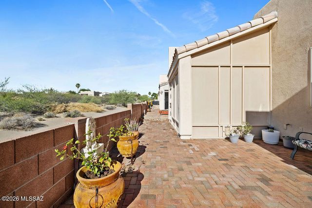 453 W Windham Boulevard, Green Valley, AZ 85614