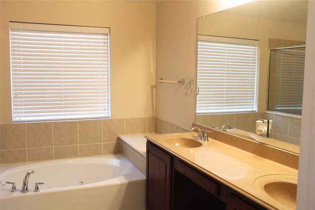 5913 Haven Lake Way, Fort Worth, TX 76244