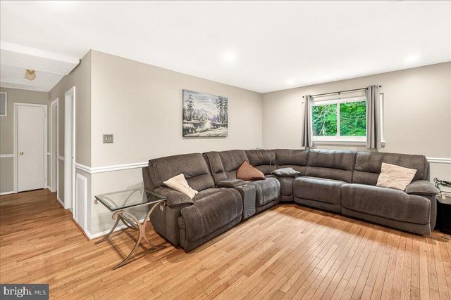 24200 LOG HOUSE ROAD, Gaithersburg, MD 20882