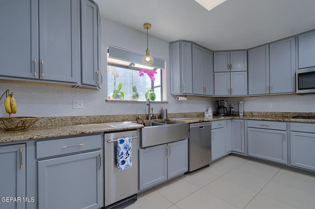 616 MOUNT CRISTO REY Lane, El Paso, TX 79922