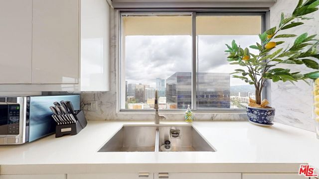 2160 Century Parkway 2001, Los Angeles, CA 90067