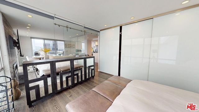 2160 Century Parkway 2001, Los Angeles, CA 90067