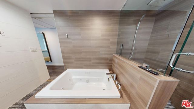 2160 Century Parkway 2001, Los Angeles, CA 90067