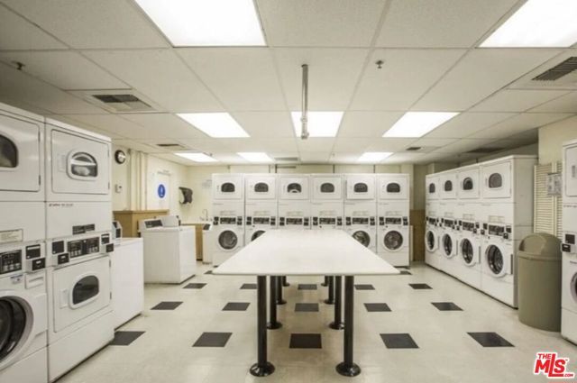 2160 Century Parkway 2001, Los Angeles, CA 90067