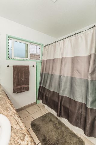 1203 E Simpson Avenue, Fresno, CA 93704