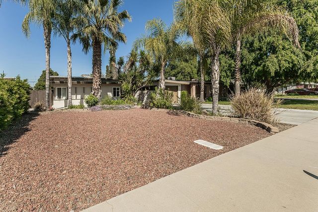 1203 E Simpson Avenue, Fresno, CA 93704