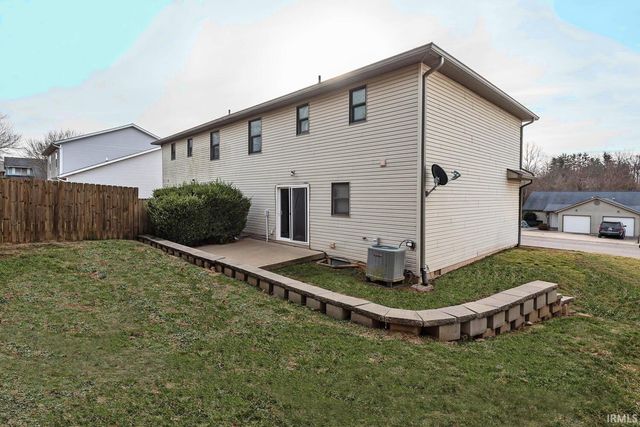 163-165 E Willow Court, Bloomington, IN 47401