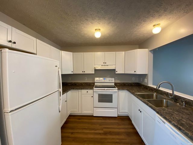 163-165 E Willow Court, Bloomington, IN 47401