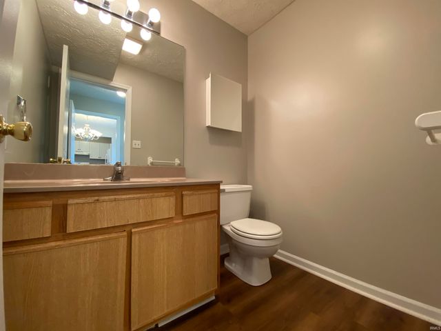 163-165 E Willow Court, Bloomington, IN 47401