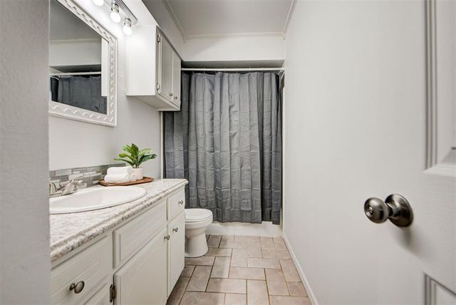 1108 S Highland Drive, Mustang, OK 73064