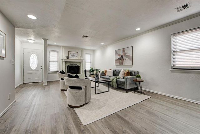 1108 S Highland Drive, Mustang, OK 73064