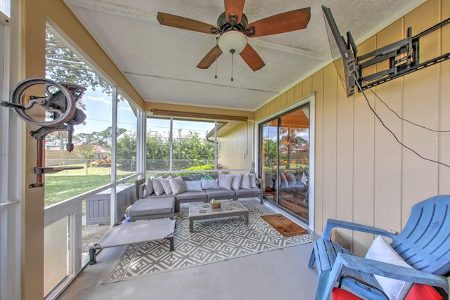 1092 SW Alcantarra Boulevard, Port St. Lucie, Port St Lucie, FL 34953
