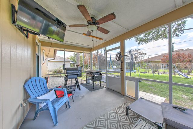 1092 SW Alcantarra Boulevard, Port St. Lucie, Port St Lucie, FL 34953