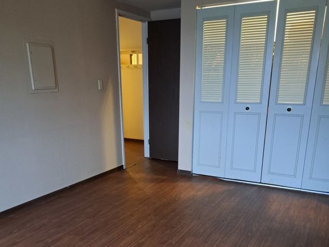 13 W TIMBER Lane 1, Vernon Hills, IL 60061