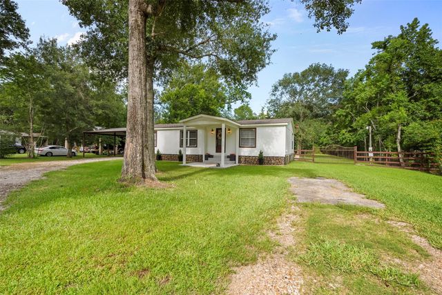 64 County Road 4700, Dayton, TX 77535