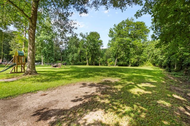 64 County Road 4700, Dayton, TX 77535