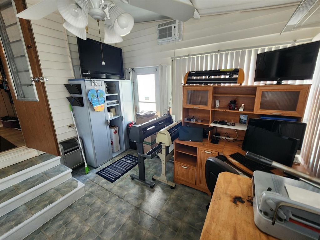 Image 26 of property listing at 5003 4TH STREET W, Bradenton, FL 34207