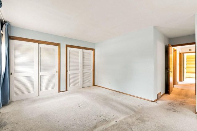 4560 Imperial DRIVE, Brookfield, WI 53045