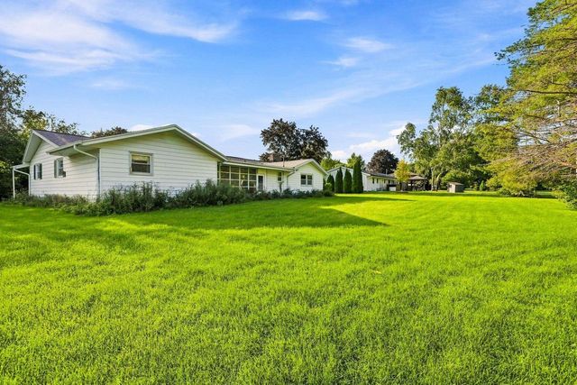 4560 Imperial DRIVE, Brookfield, WI 53045