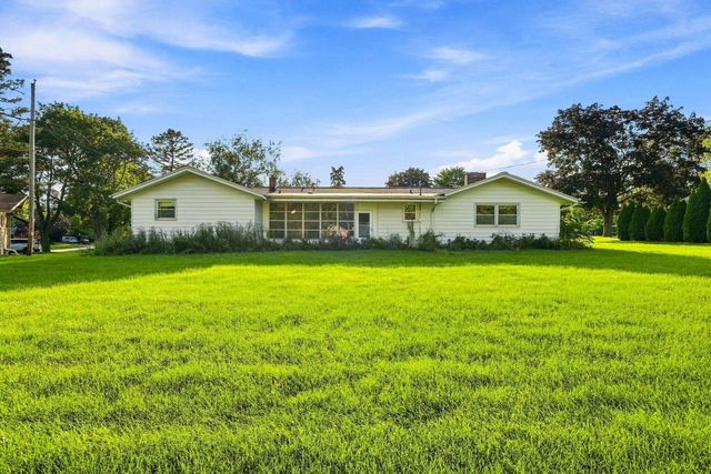 4560 Imperial DRIVE, Brookfield, WI 53045