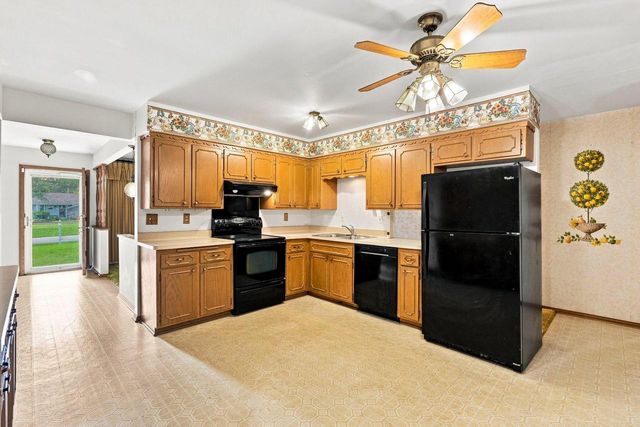 4560 Imperial DRIVE, Brookfield, WI 53045