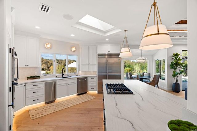 528 Flores De Oro, Rancho Santa Fe, CA 92067