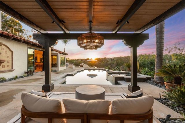 528 Flores De Oro, Rancho Santa Fe, CA 92067