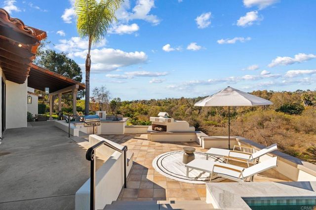 528 Flores De Oro, Rancho Santa Fe, CA 92067