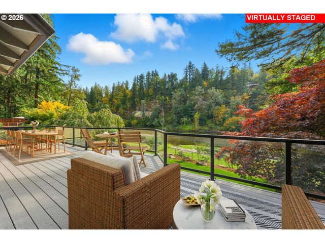 28446 HISTORIC COLUMBIA RI Hwy, Troutdale, OR 97060