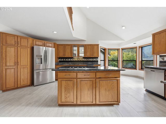 28446 HISTORIC COLUMBIA RI Hwy, Troutdale, OR 97060