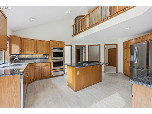 28446 HISTORIC COLUMBIA RI Hwy, Troutdale, OR 97060