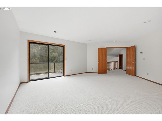28446 HISTORIC COLUMBIA RI Hwy, Troutdale, OR 97060