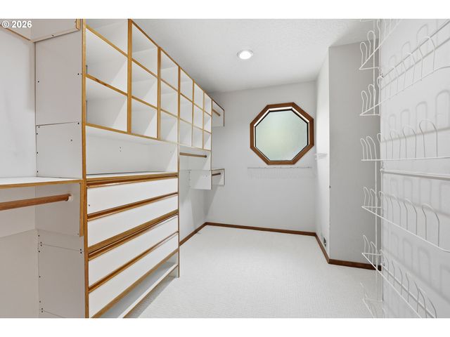 28446 HISTORIC COLUMBIA RI Hwy, Troutdale, OR 97060