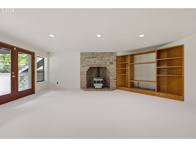28446 HISTORIC COLUMBIA RI Hwy, Troutdale, OR 97060