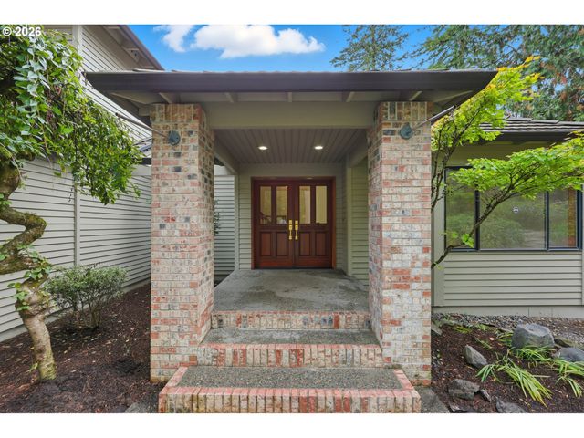 28446 HISTORIC COLUMBIA RI Hwy, Troutdale, OR 97060