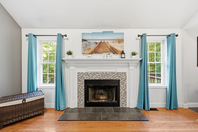 138 Walnut, Douglas, MA 01516
