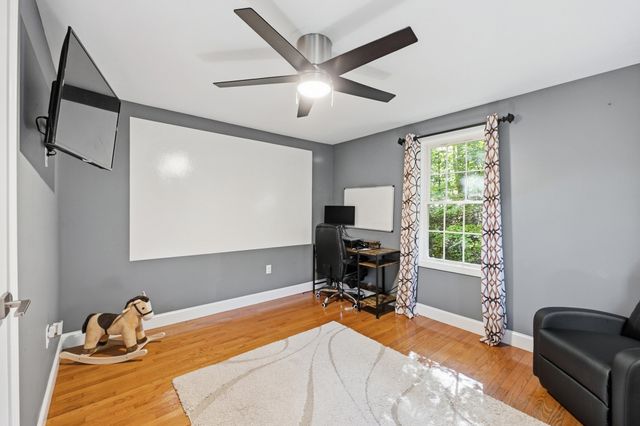 138 Walnut, Douglas, MA 01516