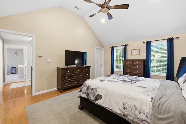 138 Walnut, Douglas, MA 01516