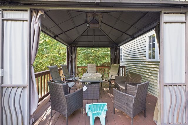 138 Walnut, Douglas, MA 01516