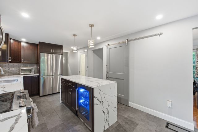 138 Walnut, Douglas, MA 01516