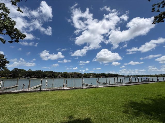 18809 Egret Bay Boulevard 214, Webster, TX 77058