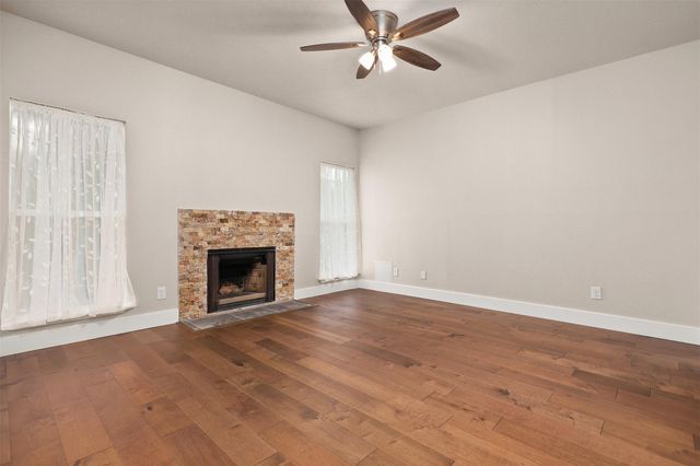18809 Egret Bay Boulevard 214, Webster, TX 77058