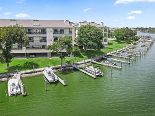 18809 Egret Bay Boulevard 214, Webster, TX 77058