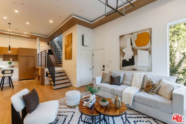 418 Wren Drive, Los Angeles, CA 90065