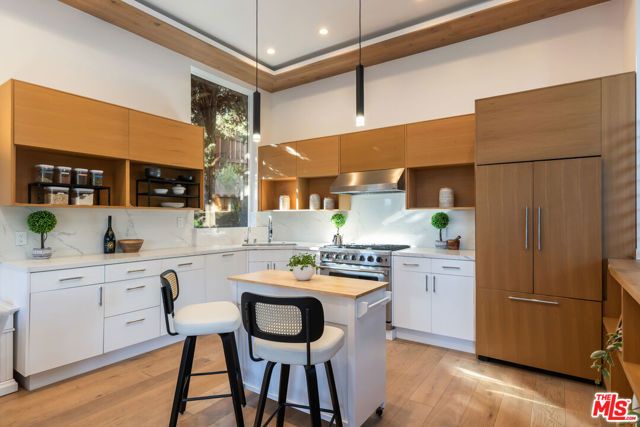 418 Wren Drive, Los Angeles, CA 90065